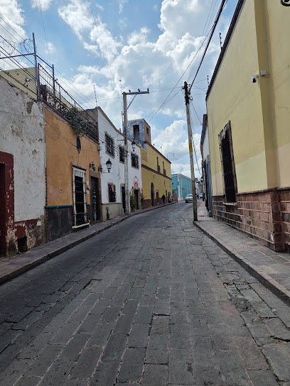 Dirección, horario, teléfono y opiniones de Notaría 12 en Querétaro